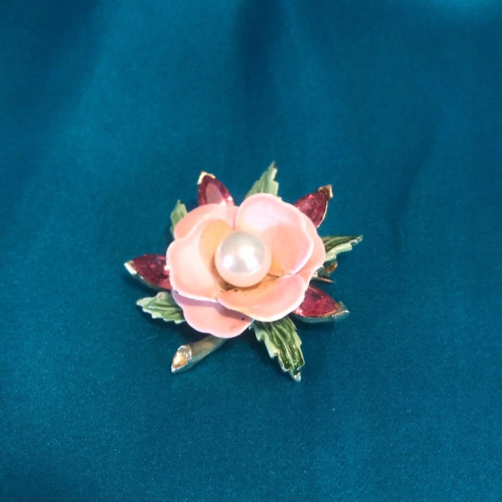 USNER VINTAGE Enameled & Pink Rhinestones